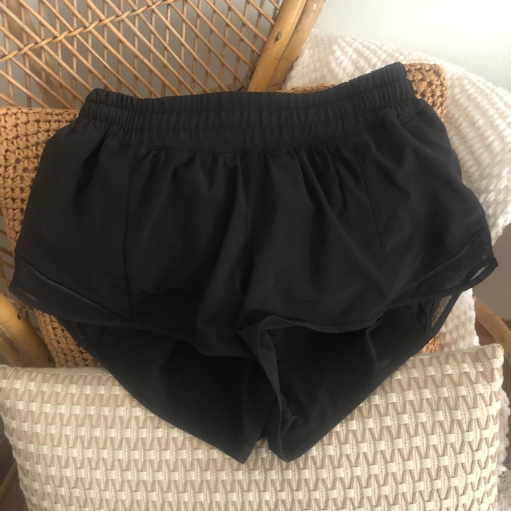 Lululemon hotty hot